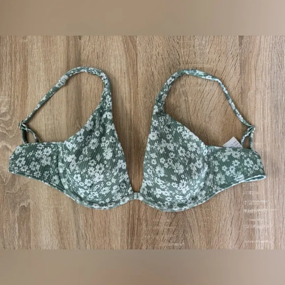 Ribbed High apex underwire bikini top green floral hollister - Picture 2 of 3